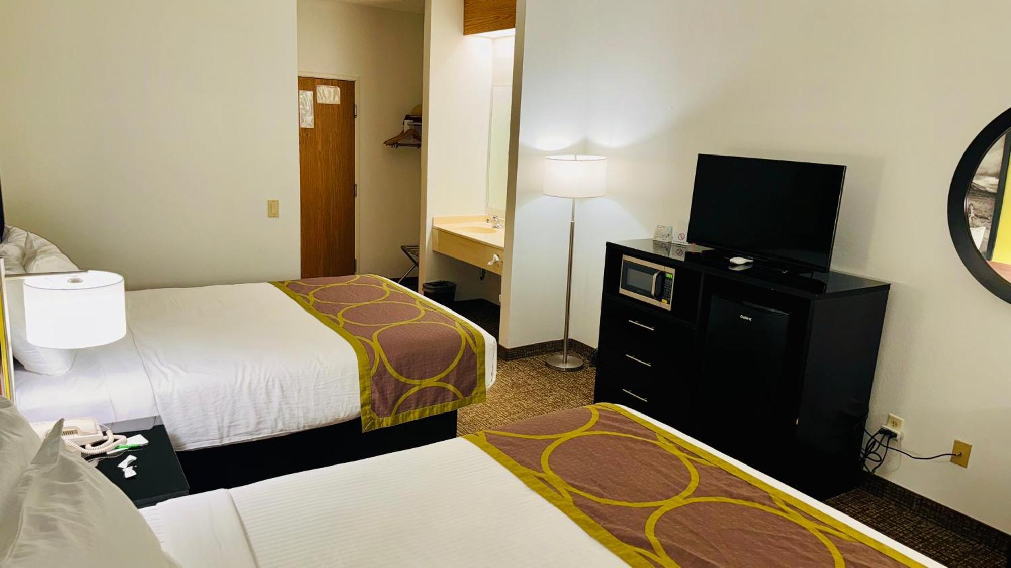 Forest City Inn Εξωτερικό φωτογραφία