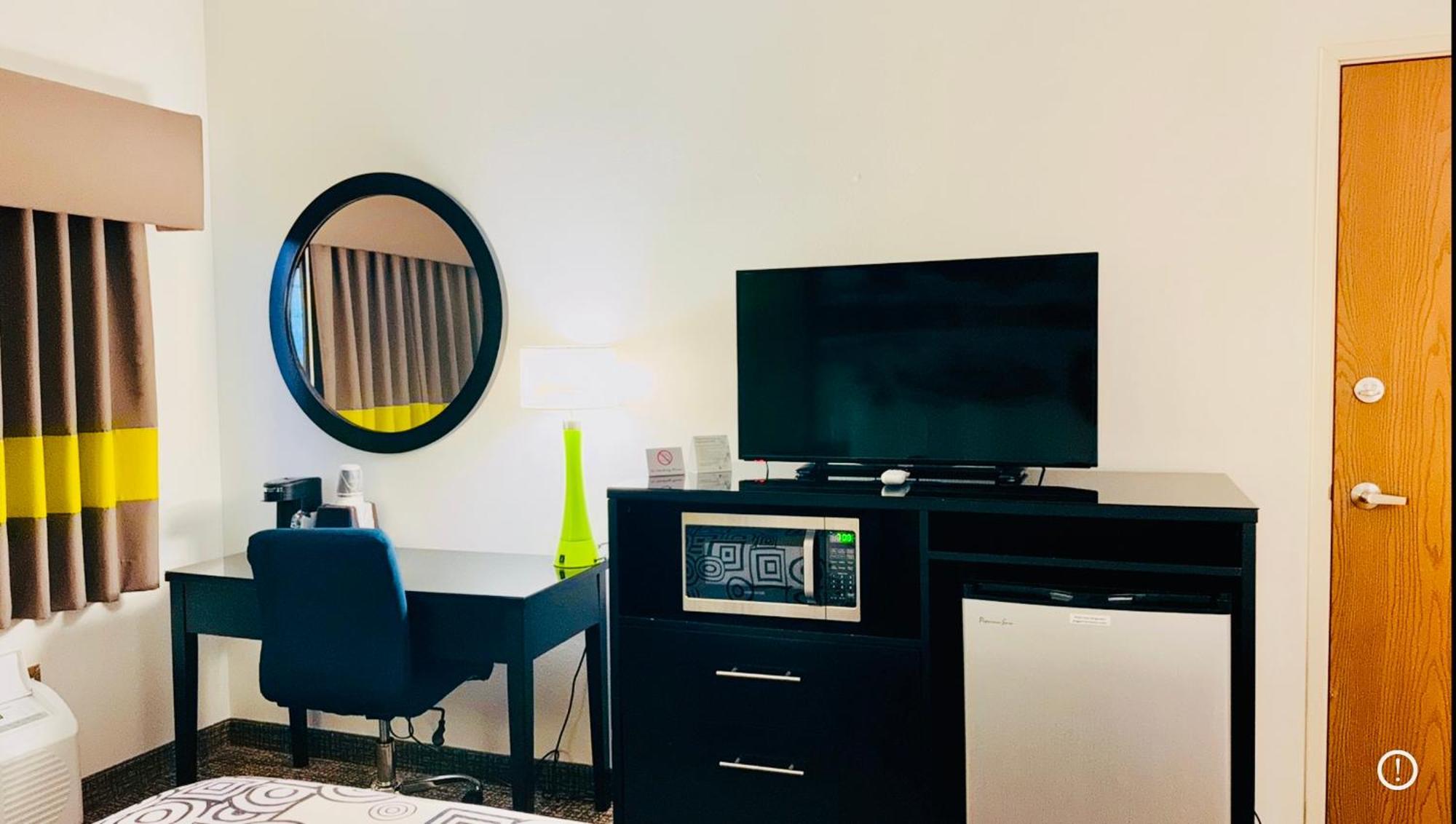 Forest City Inn Εξωτερικό φωτογραφία