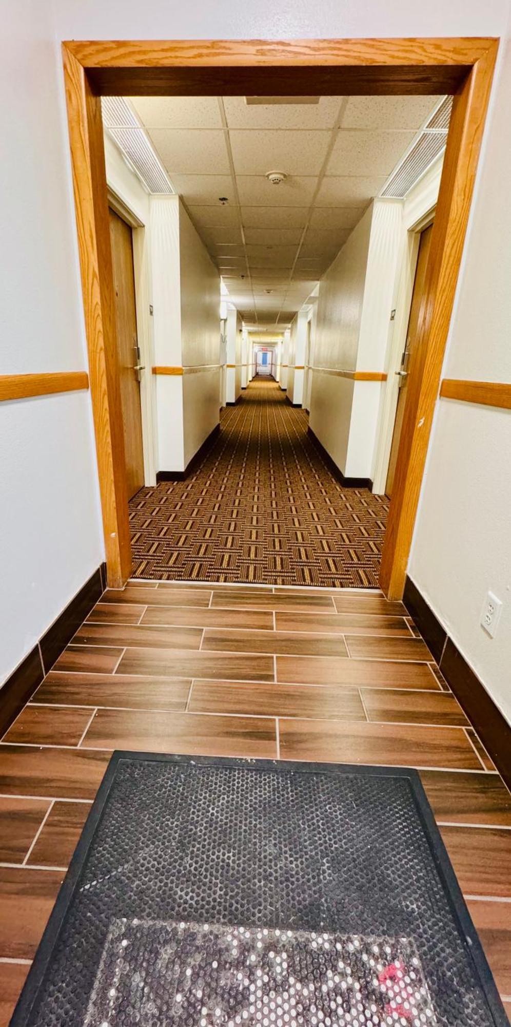 Forest City Inn Εξωτερικό φωτογραφία